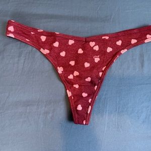 🩲Free w/any 2 items. Victoria’s Secret Thongs XL New. Stretch cotton maroon
